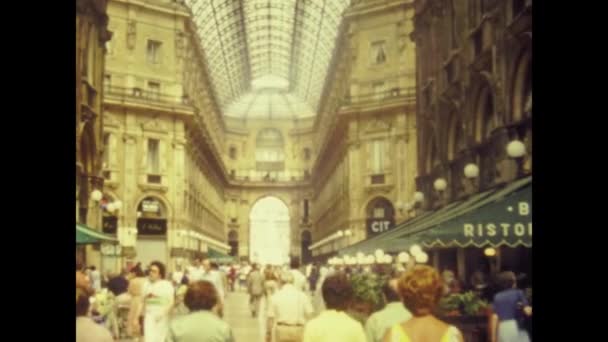 ミラノ イタリア 1975年7月 Vittorio Emanele Gallery Milan — ストック動画