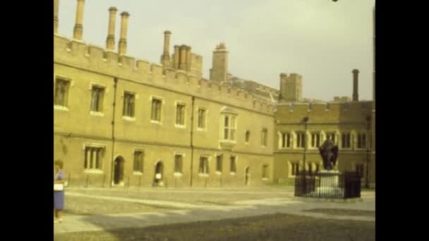 London Rli Kingdom 1974 Eylümü Lerde Elton Kolej Binası — Stok video