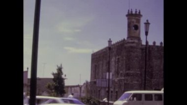 CUERNAVACA, MEXICO Ekim 1974: 70 'lerde Cuervanaca Centro sokak manzarası