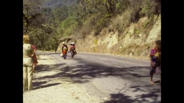 Amatitlan Guatemala October 1978 Guatemala Poor People Walking Street — Stock Video