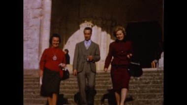 Roma, İtalya 1964: İnsanlar 60 'larda antik çağlarda geziniyor