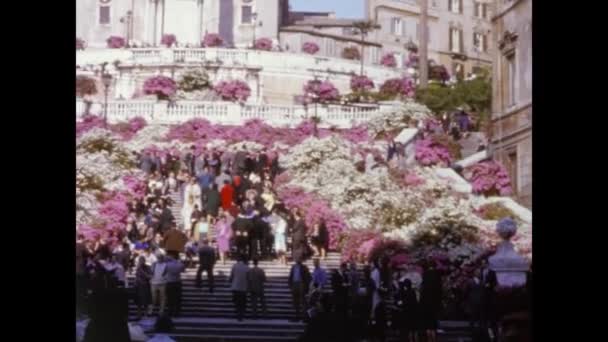 Roma Italia Mayo 1965 Piazza Spagna Roma Full Flower 60S — Vídeo de stock