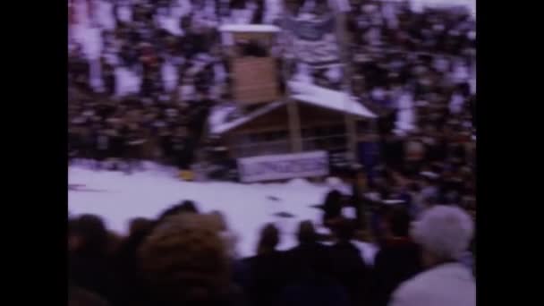 Dolomites Itália Dezembro 1960 Cena Corrida Esqui Década — Vídeo de Stock