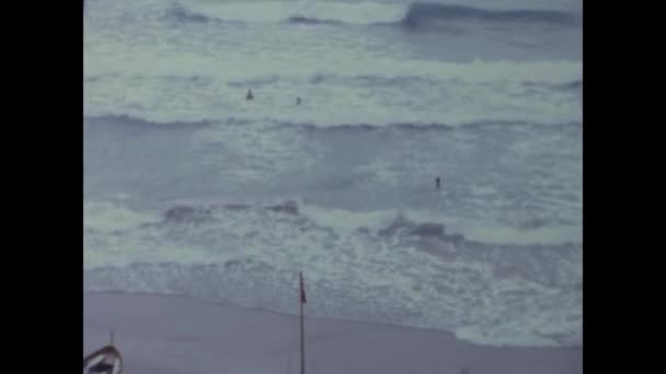 イタリア アラシオ1967年4月 60年代の海の波 — ストック動画