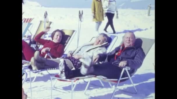 Alpes Italie Décembre 1966 Scène Station Ski Dans Les Années — Video