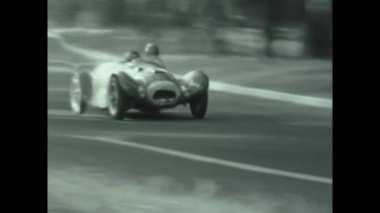 Castelfusano, İtalya Mayıs 1956: 6 saat süren Castelfusano, 50 'li yıllarda İtalya' da yapılan tarihi bir araba yarışı