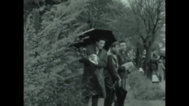 Teramo, İtalya Mayıs 1956: Mille Miglia 50 'lerde İtalya' da tarihi araba yarışı