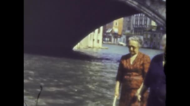 イタリア ヴェネツィア1959年5月 50歳のヴェネツィア シーン — ストック動画
