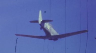 Lecce, İtalya 1959: 50 'lerde havalanan akrobatik uçak