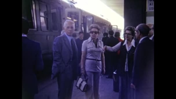 Civitavecchia Włochy Czerwiec 1964 Scena Dworcu Kolejowym Latach Tych — Wideo stockowe