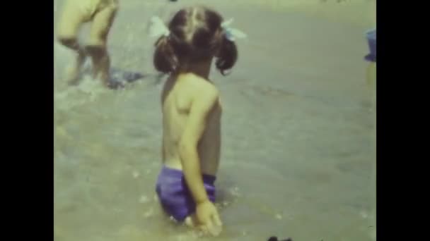 Roma Italia Giugno 1964 Vacanze Mare Bambini Estate Anni — Video Stock