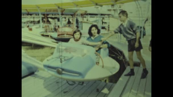 Venice Italy May 1964 Carousel Happy People 60S — Stock Video