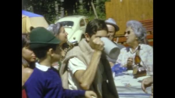 Cortina Italy May 1964 Outdoor Mountain Family Lunch 60S — Stockvideo