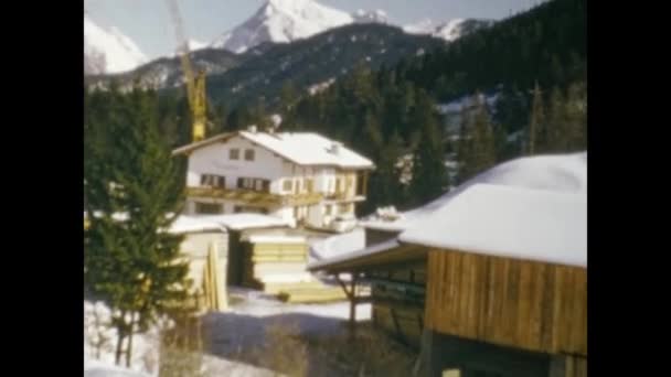 Innsbruck Austria March 1976 Ski Resort Alps 70S — Stock Video