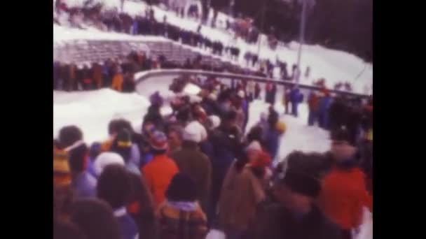 Innsbruck Austria March 1976 Olympic Bob Race Scene 70S — Stock Video