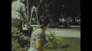 San Marino, İtalya Mayıs 1964: 60 'larda bir halk parkında aile