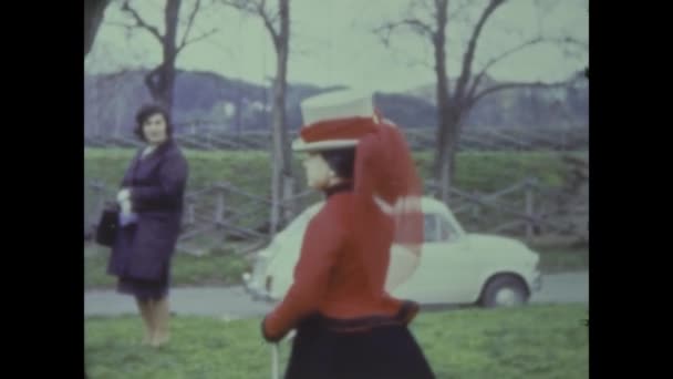 Roma Italia Mayo 1964 Niña Vestida Princesa Los Años — Vídeo de stock