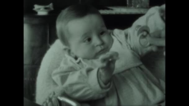 Rome Italy June 1964 Baby Pacifier Scene Black White 60S — Stock Video
