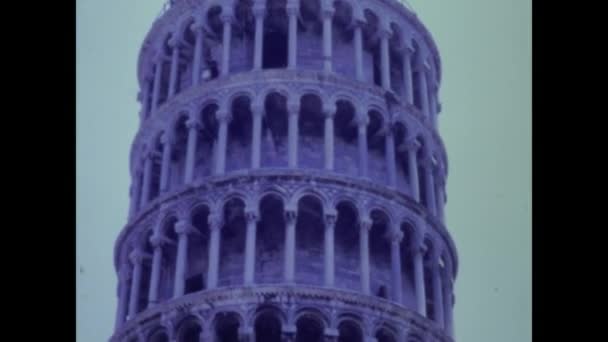 1964年6月 意大利比萨 60年代的比萨塔景 — 图库视频影像