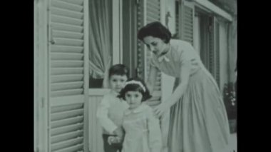 Roma, İtalya 1958: Aile anıları çocuklar ve 50 'li yaşlardaki insanlar