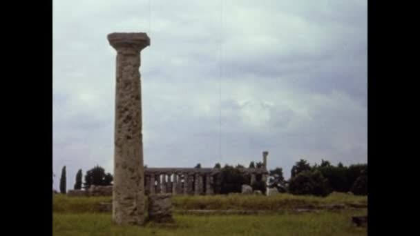 Paestum Italië Mei 1964 Zicht Archeologische Site Paestum Jaren — Stockvideo