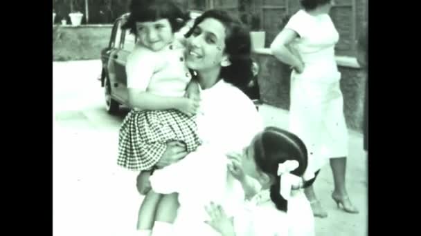 Rome Italy June 1958 Happy Family Memories Scene 50S — Stock Video