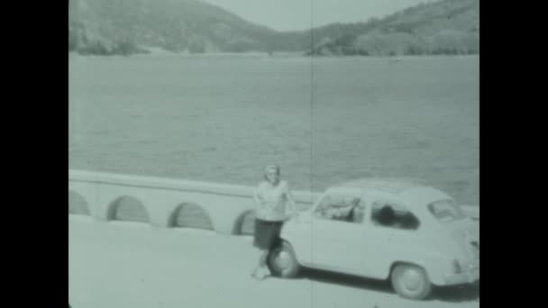 Cagliari Italien Juni 1958 Familienauto Urlaubserinnerungen Den 50Er Jahren — Stockvideo