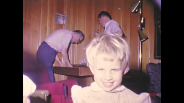 Dallas United States March 1963 Living Room Family Memories Scene — ストック動画