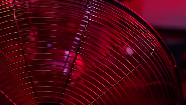 Okolní Ventilátor Detail Záběr Slabého Světla — Stock video