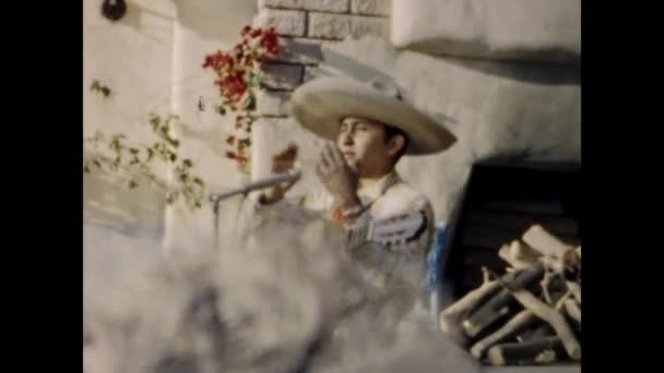 California United States June 1957 Mexican Mariachi Scene 50S — 图库视频影像