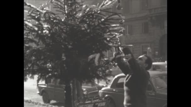 Рим Італія Грудень 1963 Встановлення Різдвяних Прикрас Сцені Міста Рим — стокове відео