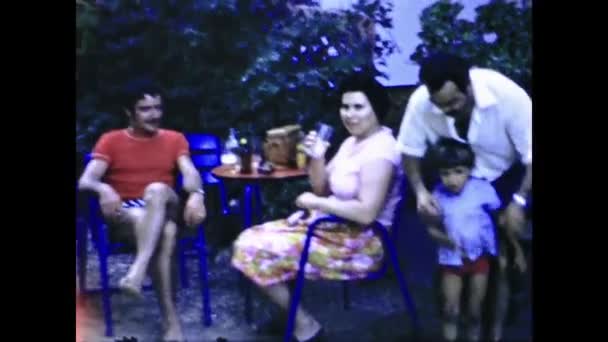 Barcelona Spain June 1962 Family Bar Table Memories Scene 60S — Stockvideo