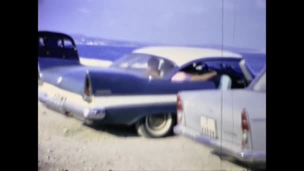 Barcelona Spain June 1962 Old American Car Scene 60S — Stockvideo