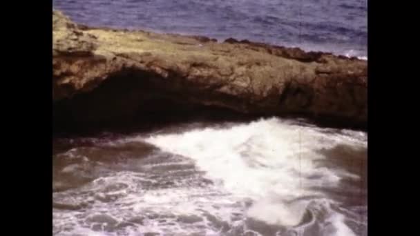 Barcelona Spain June 1962 Waves Crash Rocks 60S — ストック動画