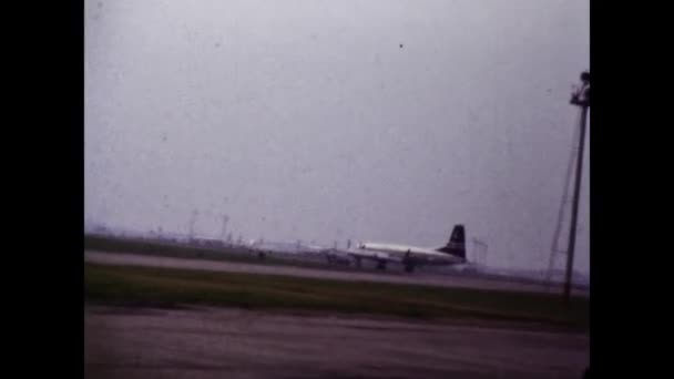 Barcelona Spain June 1958 Airport Planes Hangar Scene 50S — Video Stock