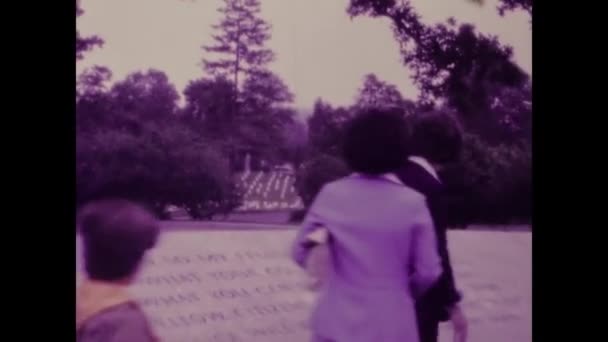 Washington United States May 1978 People Visiting Arlington Cemetery Scene — стоковое видео