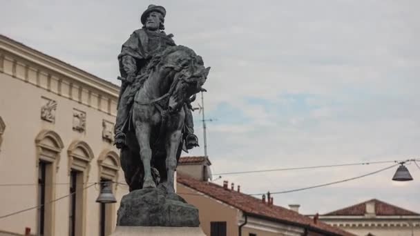 Detalle Estatua Garibaldi Caballo Rovigo Italia — Vídeos de Stock