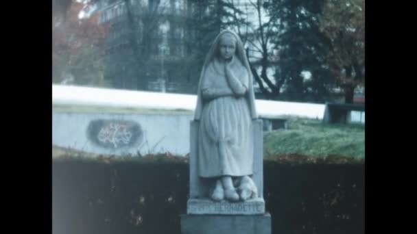 Lourdes France 1965 Saint Bernadette Statue Lourdes 60S — ストック動画
