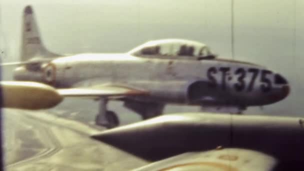 Foggia Italy April 1960 Fighter Jets Sky Aupc Flight School — Vídeo de stock