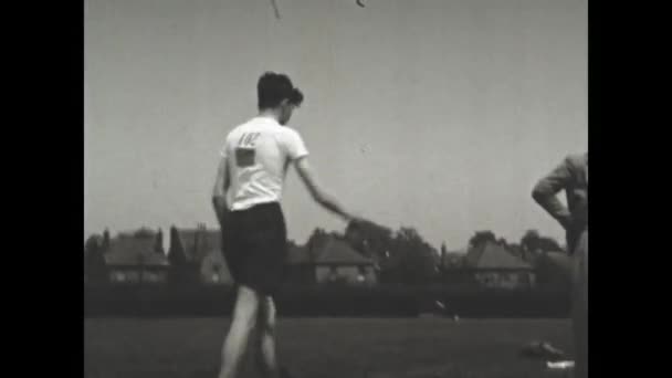 London United Kingdom May 1939 Athletes Jump Hurdle Racetrack Training — Stockvideo