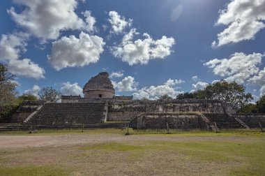 Chichen Itza astronomik Gözlemevi görünümünü