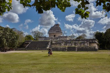 Chichen Itza astronomik Gözlemevi görünümünü