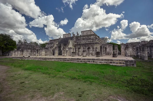Column Corridor Temple Warriors Chicen Itza Mexico — Fotografia de Stock