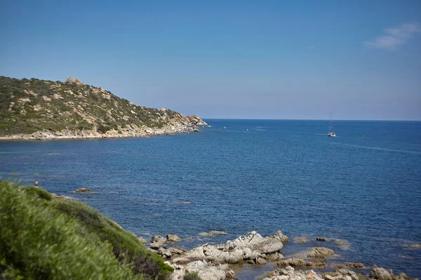 Vista Sul Mar Mediterraneo Circondato Dalla Costa Frastagliata Ricco Vegetazione — Foto Stock