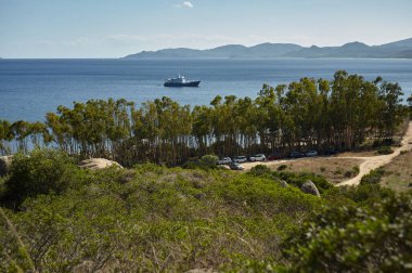 Güney kıyısında, Sardunya, yaz aylarında tipik görünümü.
