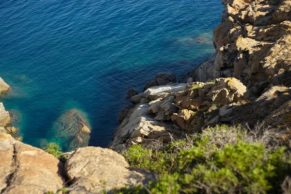 Скелі Південному Узбережжі Сардинії Граніту Порід Які Піднімаються Моря Нижче — стокове фото