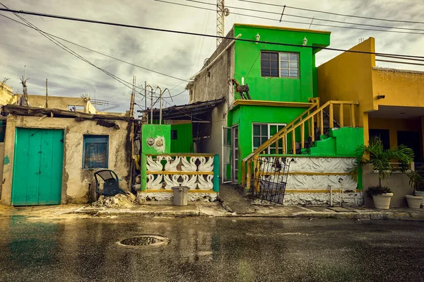 Valladolid Mexico August 2022 Poor Green House Narrow Street Detail — 스톡 사진