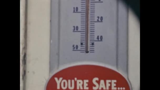 Virginia United States June 1948 Thermometer Detail 40S — ストック動画