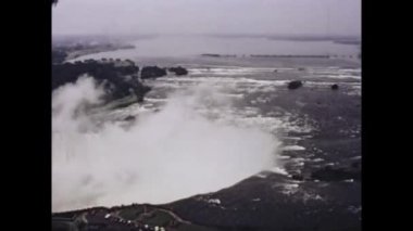 Niagara Şelalesi, Kanada Haziran 1975: Niagara Şelalesi 70 'lerde görülüyor