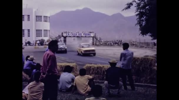 Guayaquil Ecuador Maggio 1975 Auto Corsa Muovono Alta Velocità Durante — Video Stock